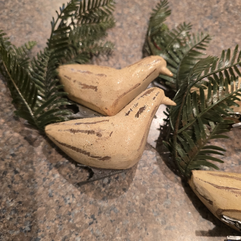 Wooden Bird Rustic Shabby Farmhouse Christmas Ornanents - Picture 2 of 2